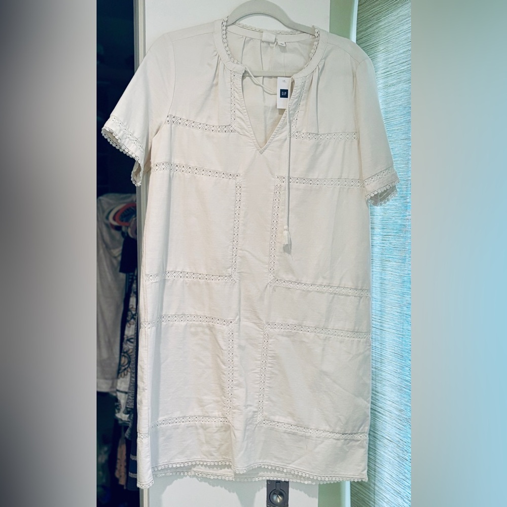 GAP Cream Linen Short-Sleeve Dress